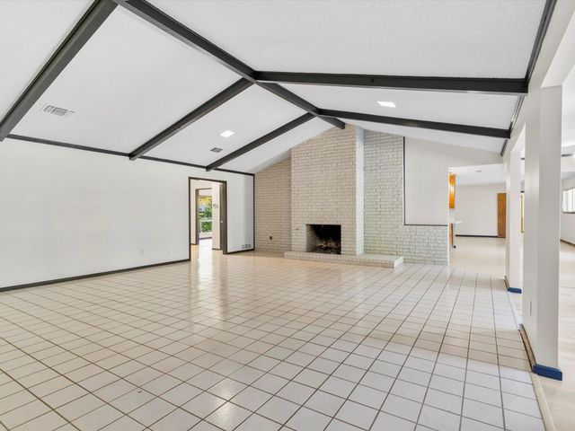 1004 Overhill Drive, Bedford, TX 76022