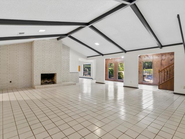 1004 Overhill Drive, Bedford, TX 76022