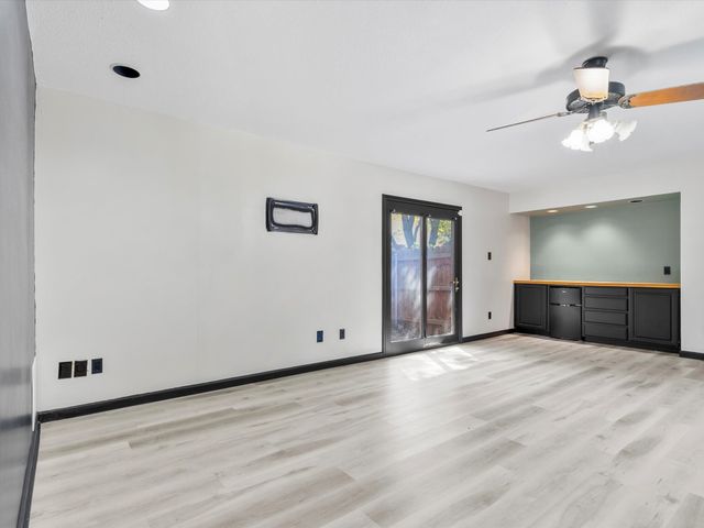 1004 Overhill Drive, Bedford, TX 76022