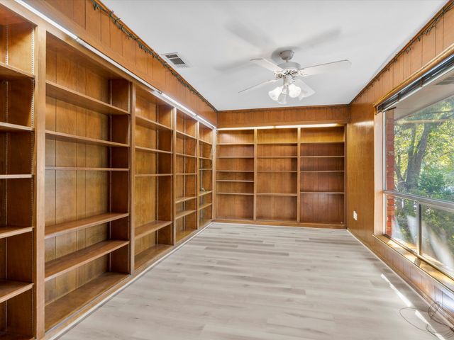 1004 Overhill Drive, Bedford, TX 76022