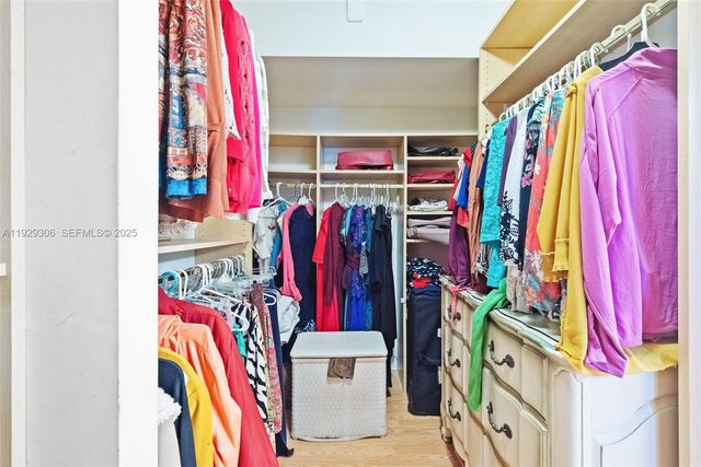 900 Saint Charles Pl 419, Pembroke Pines, FL 33026