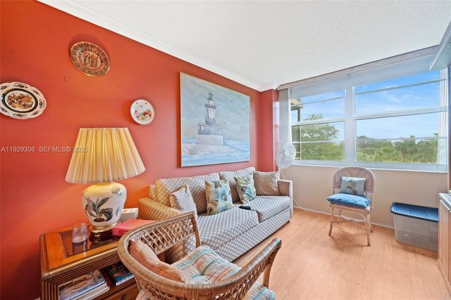 900 Saint Charles Pl 419, Pembroke Pines, FL 33026