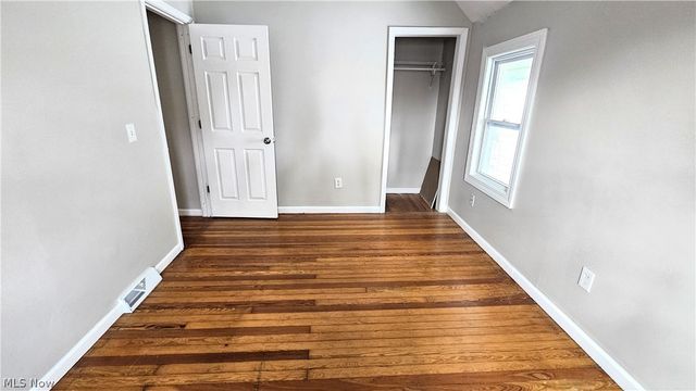 2110 W 85th Street, Cleveland, OH 44102