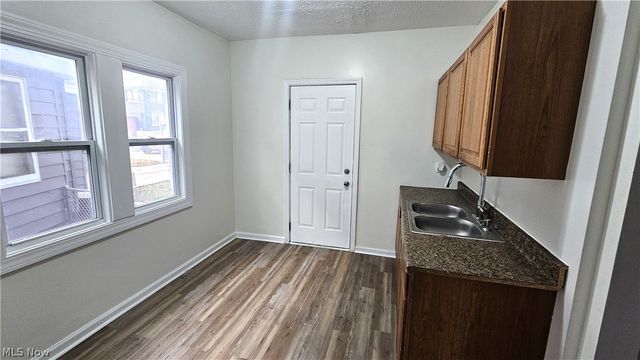 2110 W 85th Street, Cleveland, OH 44102