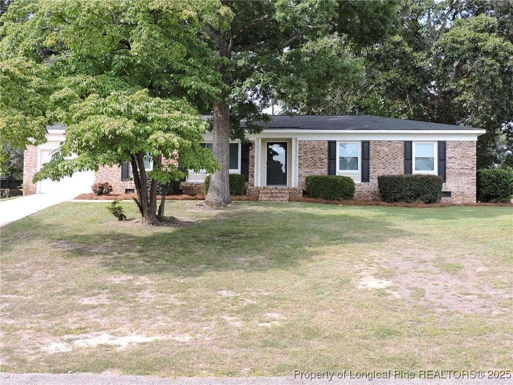 6454 Easthampton Road, Fayetteville, NC 28314