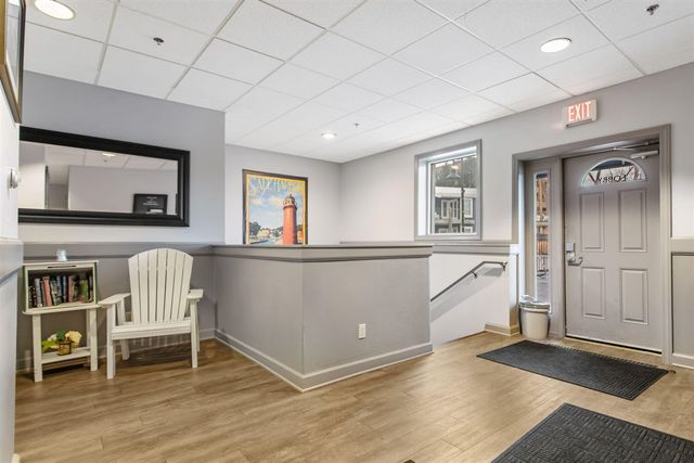 532 Dyckman Avenue 17, South Haven, MI 49090