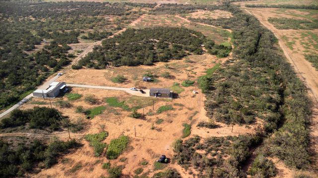 2416 Farm-to-market Road 2662, Bronte, TX 76933