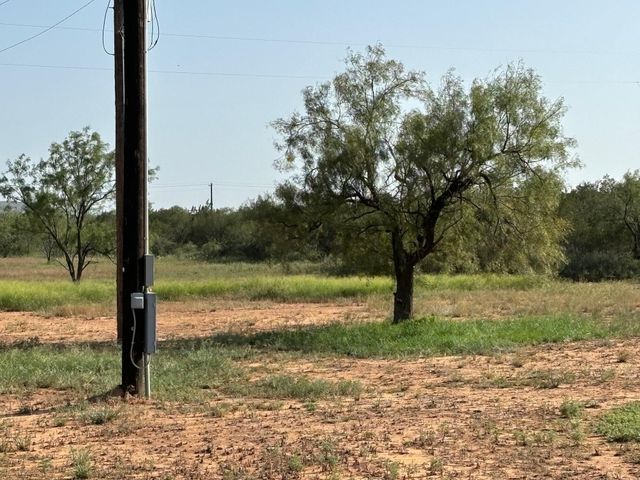 2416 Farm-to-market Road 2662, Bronte, TX 76933