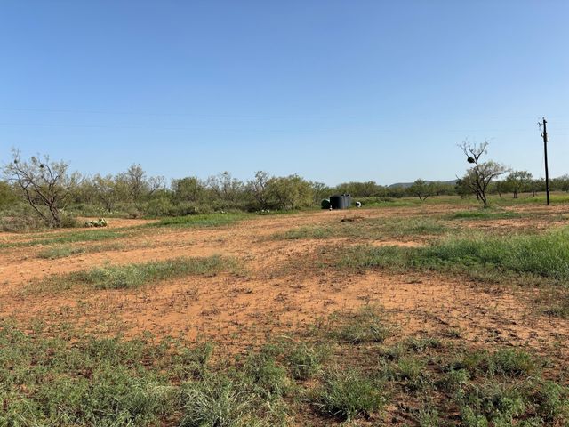 2416 Farm-to-market Road 2662, Bronte, TX 76933