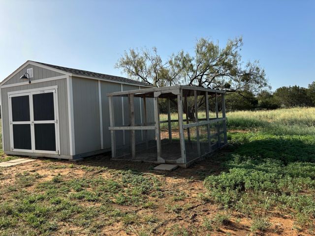 2416 Farm-to-market Road 2662, Bronte, TX 76933