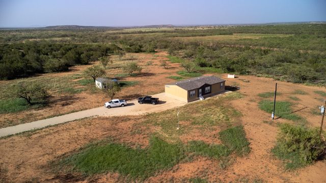 2416 Farm-to-market Road 2662, Bronte, TX 76933