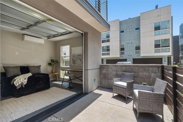 1529 Greenwich Way, Costa Mesa, CA 92627