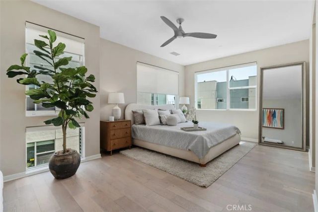 1529 Greenwich Way, Costa Mesa, CA 92627