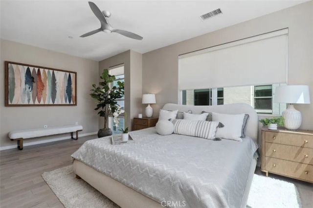 1529 Greenwich Way, Costa Mesa, CA 92627