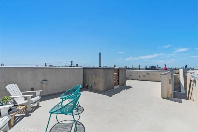 1529 Greenwich Way, Costa Mesa, CA 92627