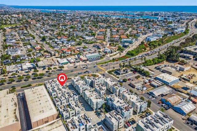 1529 Greenwich Way, Costa Mesa, CA 92627