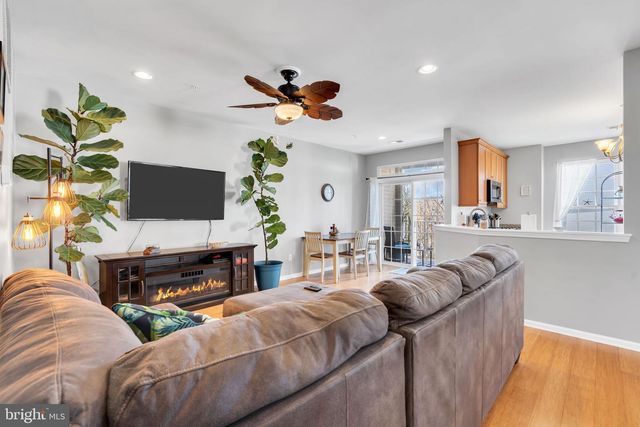 126 MELANIE WAY, Manahawkin, NJ 08050