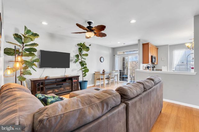 126 MELANIE WAY, Manahawkin, NJ 08050