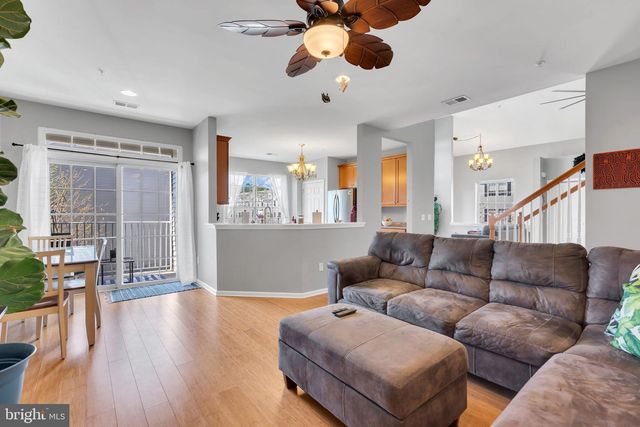 126 MELANIE WAY, Manahawkin, NJ 08050