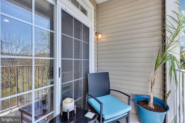 126 MELANIE WAY, Manahawkin, NJ 08050