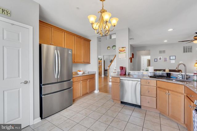 126 MELANIE WAY, Manahawkin, NJ 08050
