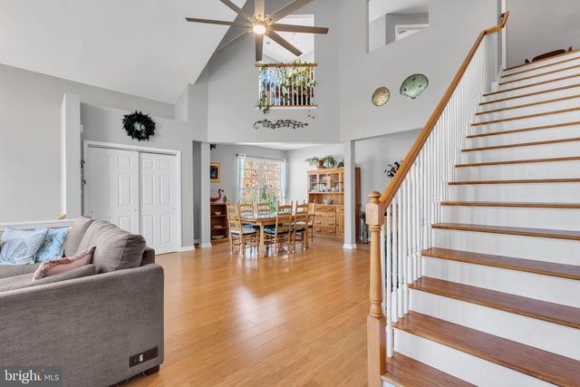 126 MELANIE WAY, Manahawkin, NJ 08050