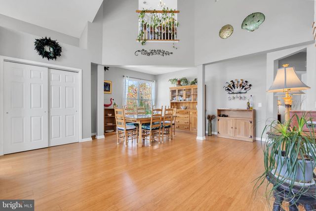 126 MELANIE WAY, Manahawkin, NJ 08050