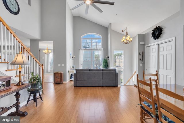 126 MELANIE WAY, Manahawkin, NJ 08050