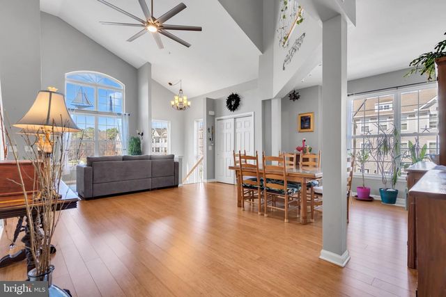 126 MELANIE WAY, Manahawkin, NJ 08050