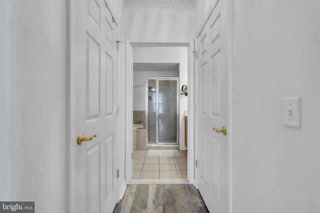 126 MELANIE WAY, Manahawkin, NJ 08050