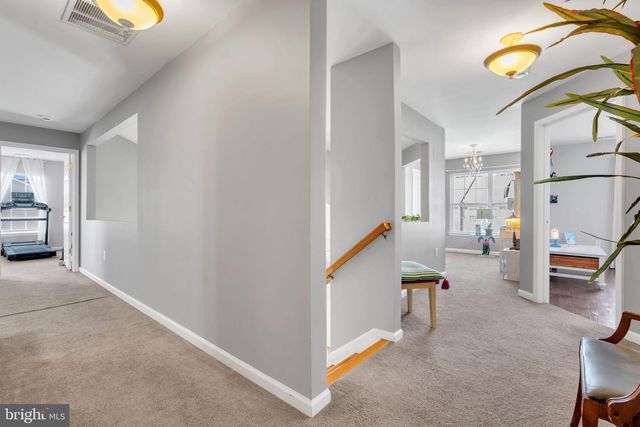 126 MELANIE WAY, Manahawkin, NJ 08050
