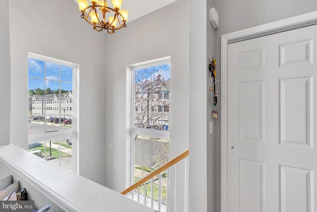 126 MELANIE WAY, Manahawkin, NJ 08050