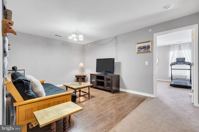 126 MELANIE WAY, Manahawkin, NJ 08050