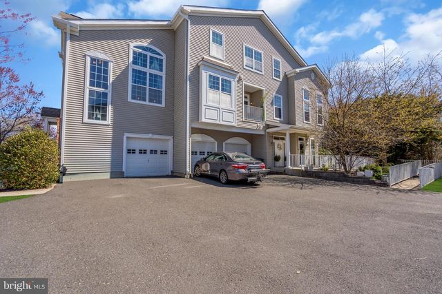 126 MELANIE WAY, Manahawkin, NJ 08050
