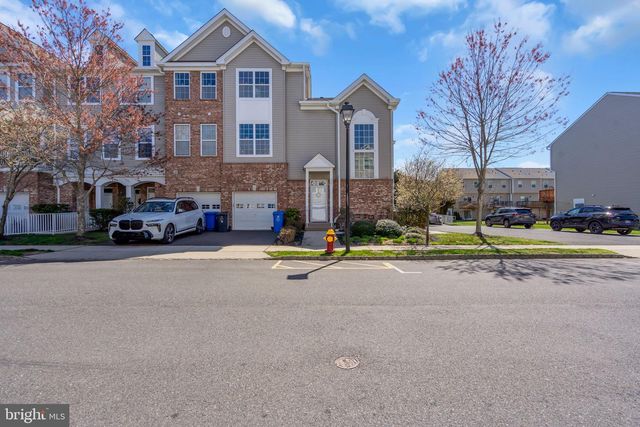 126 MELANIE WAY, Manahawkin, NJ 08050