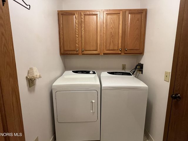 6060 Dixon Avenue, Toledo, OH 43613