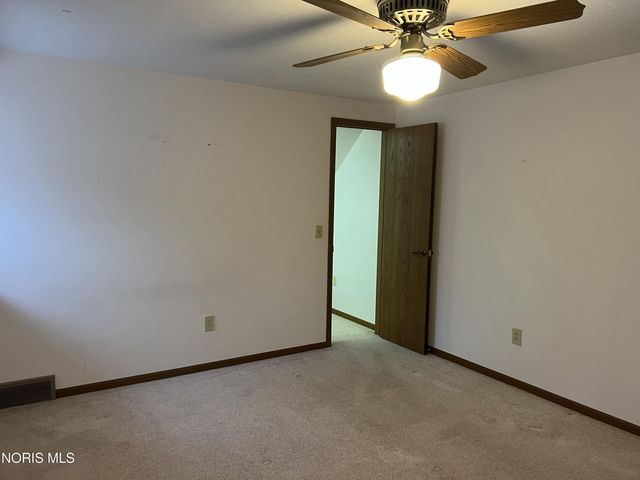 6060 Dixon Avenue, Toledo, OH 43613