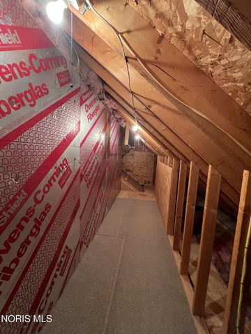 6060 Dixon Avenue, Toledo, OH 43613