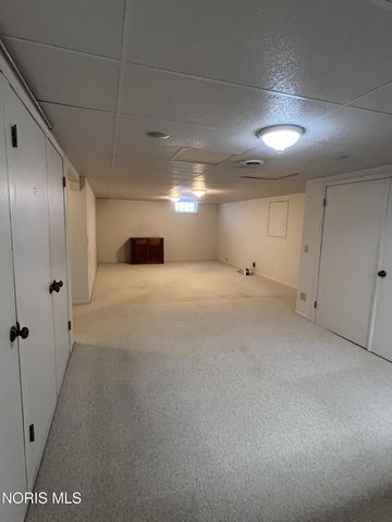 6060 Dixon Avenue, Toledo, OH 43613