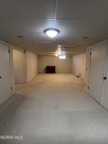 6060 Dixon Avenue, Toledo, OH 43613