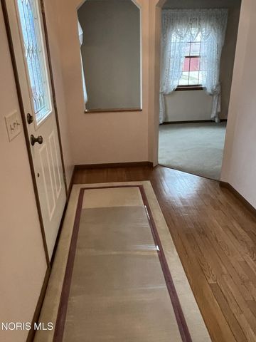 6060 Dixon Avenue, Toledo, OH 43613