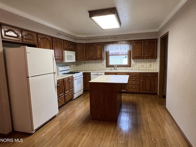 6060 Dixon Avenue, Toledo, OH 43613