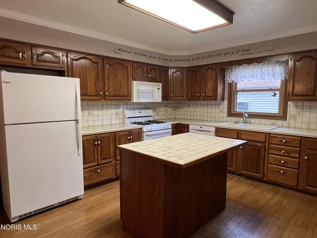 6060 Dixon Avenue, Toledo, OH 43613