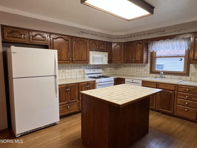 6060 Dixon Avenue, Toledo, OH 43613