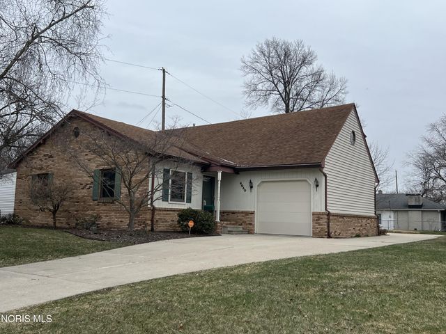 6060 Dixon Avenue, Toledo, OH 43613