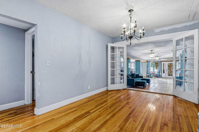 137 RIO MONTE Street, El Paso, TX 79915