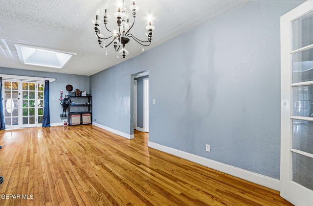 137 RIO MONTE Street, El Paso, TX 79915