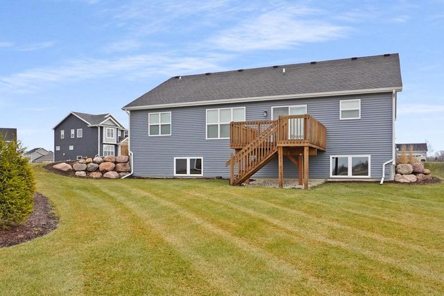 830 Burr Oak COURT, Oconomowoc, WI 53066