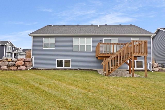 830 Burr Oak COURT, Oconomowoc, WI 53066