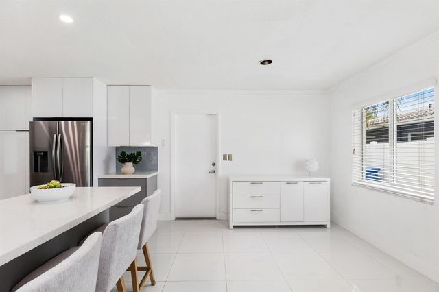 1771 NE 33RD Street, Oakland Park, FL 33334